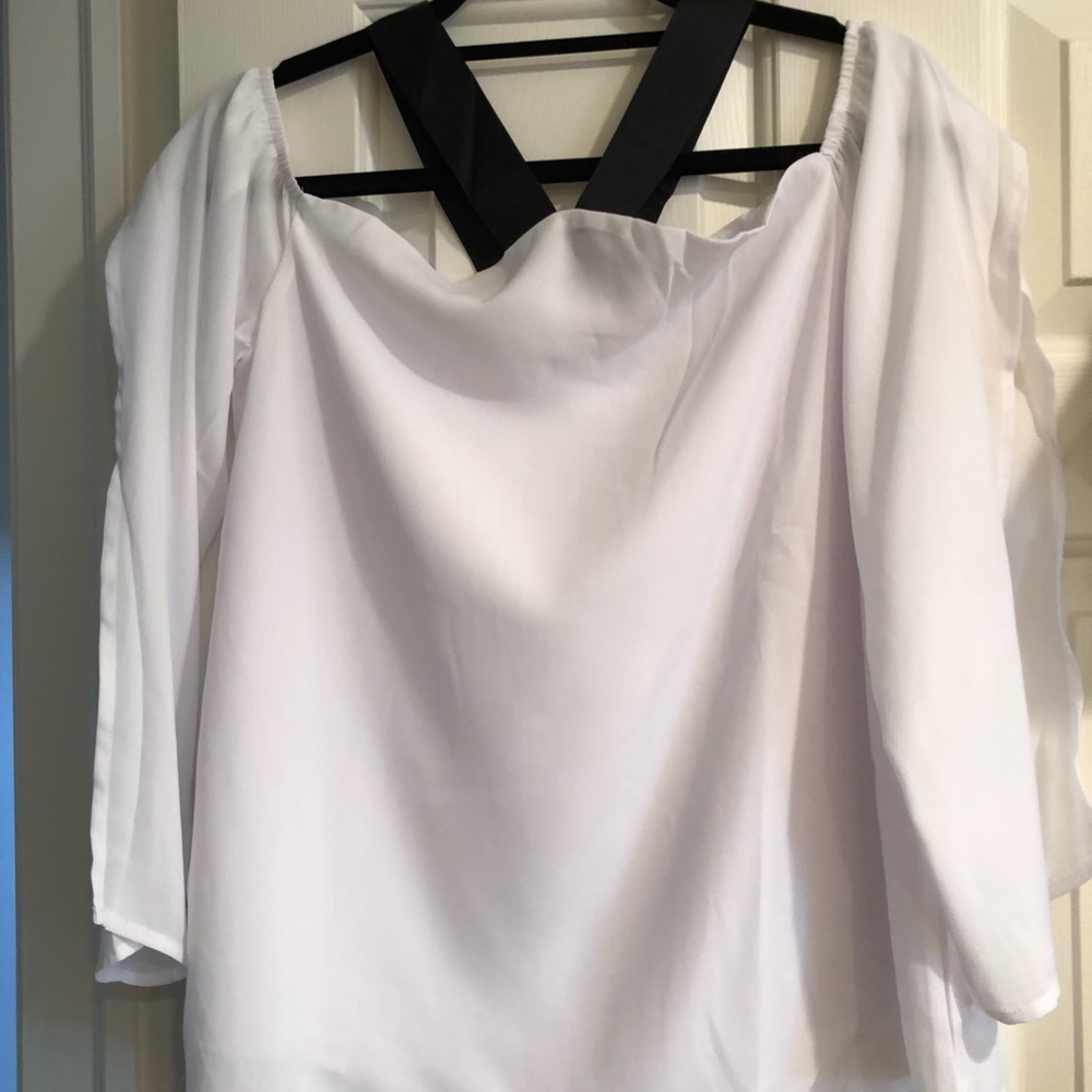 Back & White Criss Cross Neck line